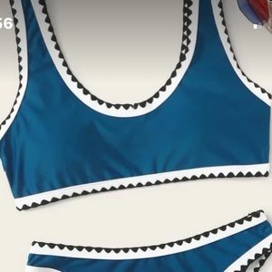 SHEIN bathing suit top